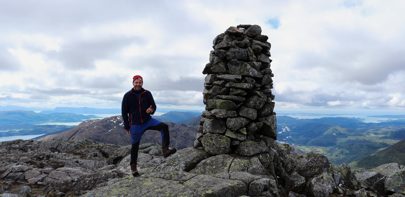 Søre Gullfjellstoppen / Sydpolen (952 moh) fra Hausdalen
