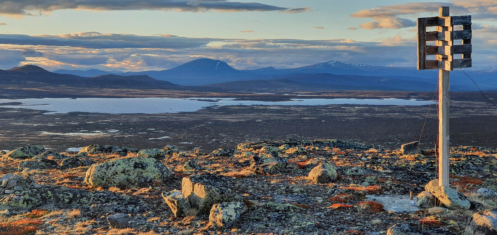 Hundfethøa (1210moh)