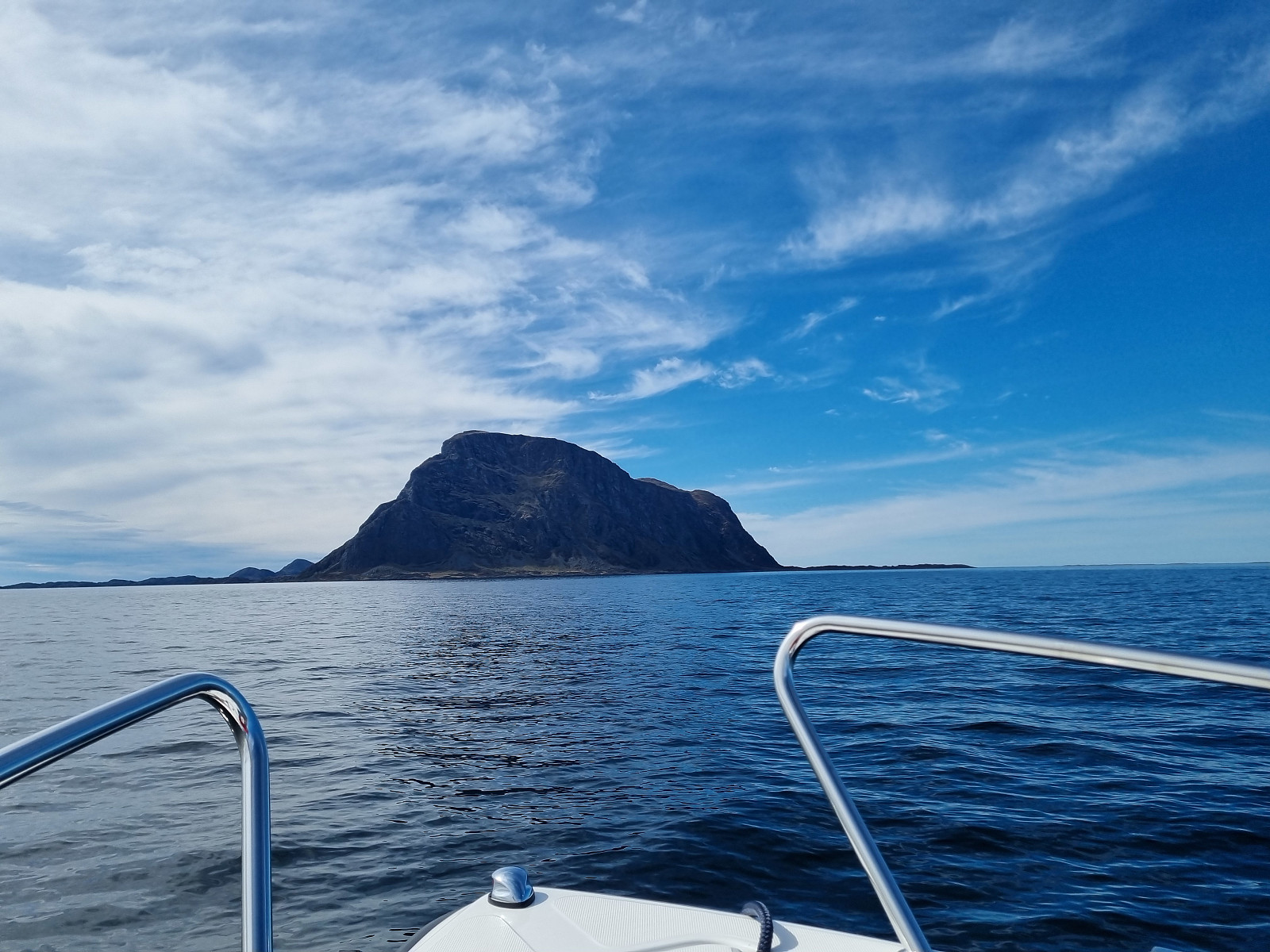 Øya Alden og Instenova (480 moh)