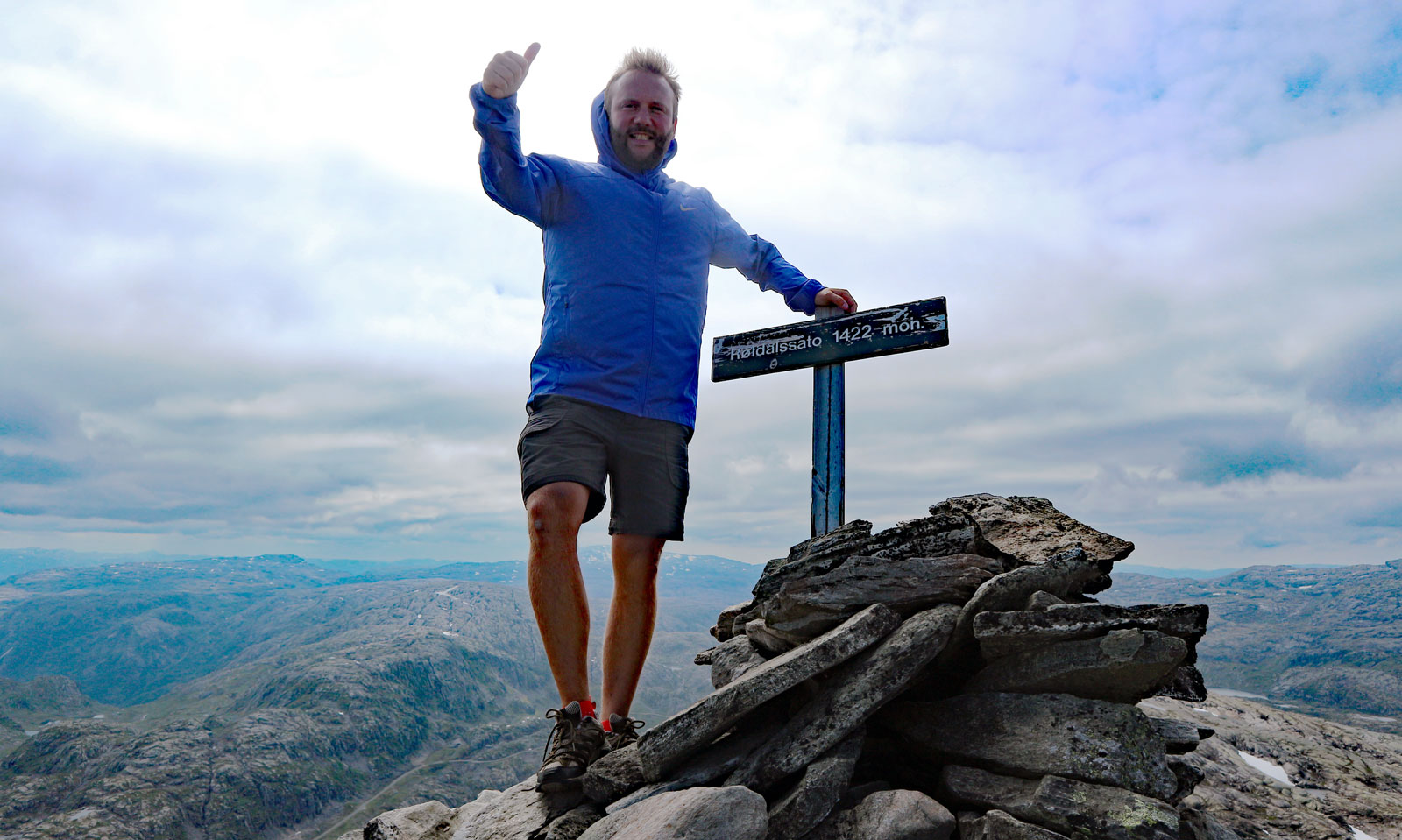Røldalsåta (1422 moh) via Stordalsnibba.