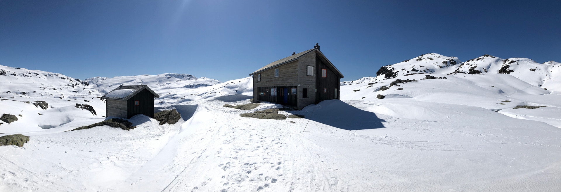 Skitur fra Bergsdalen til Gullhorgabu (840 moh)