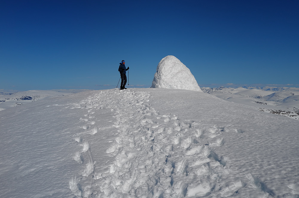 Fjelltur til Lodalskåpa (2082 moh) fra Bødalssetra