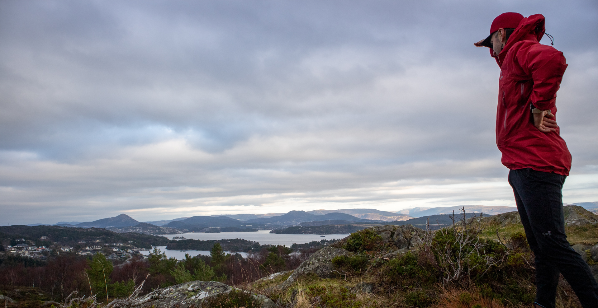Kort tur til Varden (80 moh) - høyeste punkt på Tyssøy