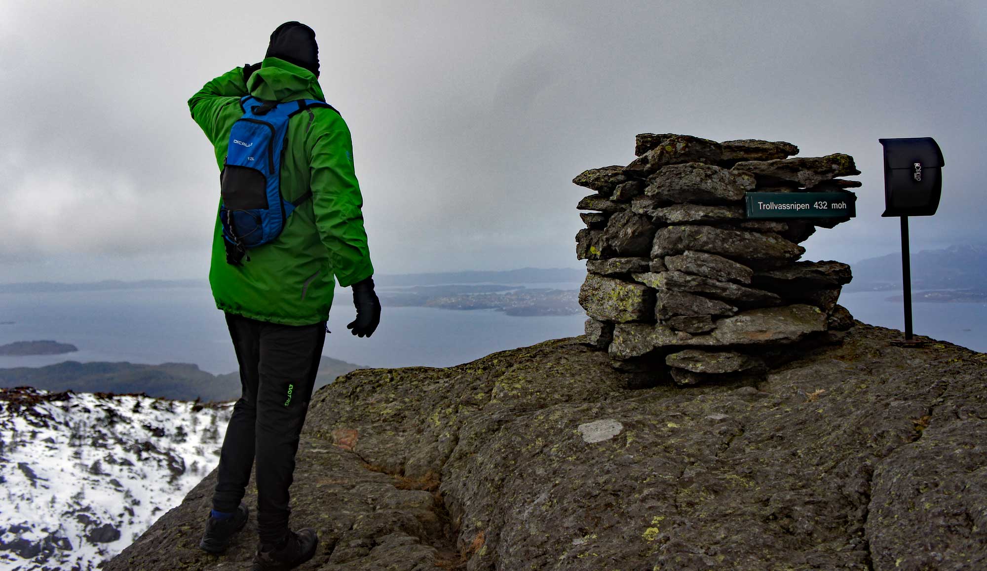 Fjelltur til Trollvassnipa (432 moh)