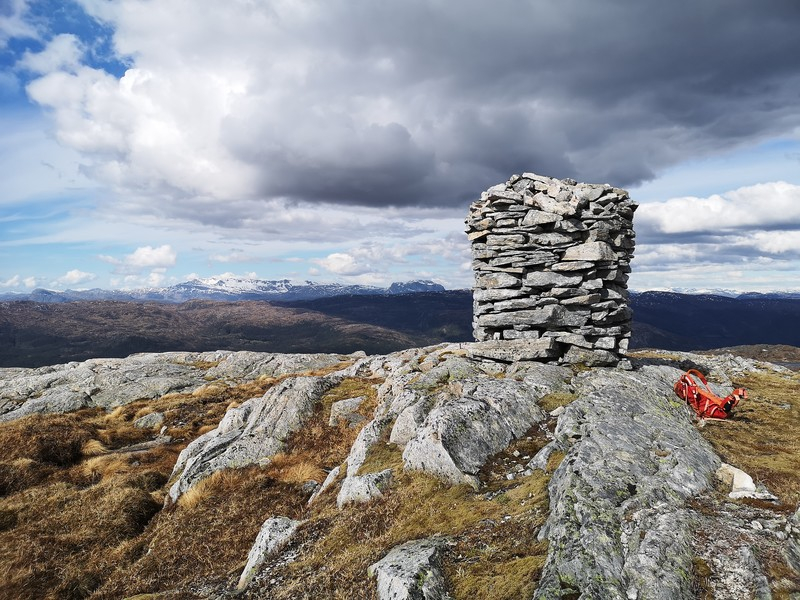 Fjelltur Høgevarden (753 moh) fra Hovlandsdalen