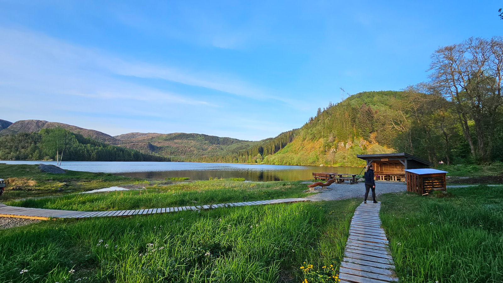 Vandretur langs Myrdalsvannet i Fana